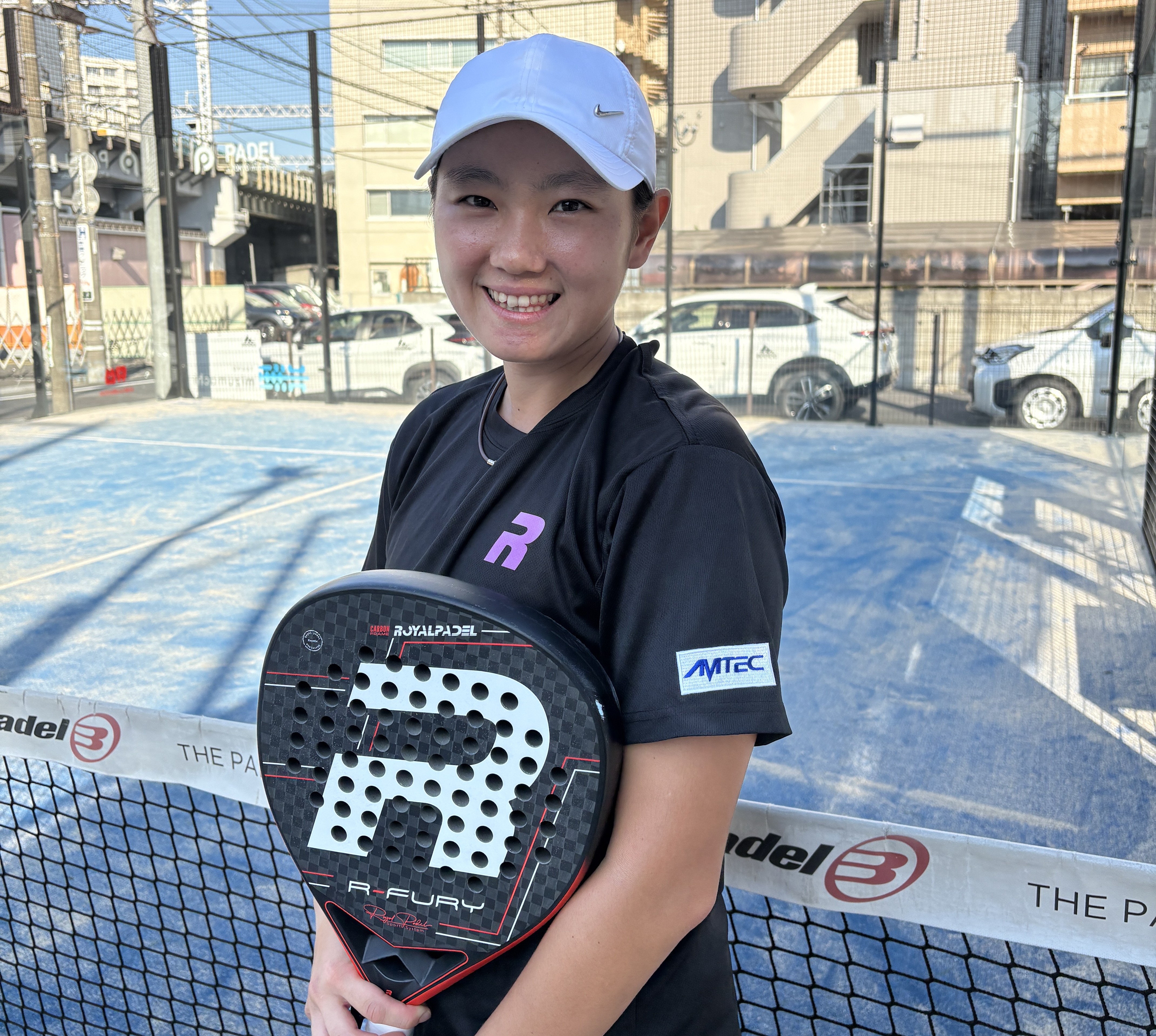 串間よし乃 プロフィール